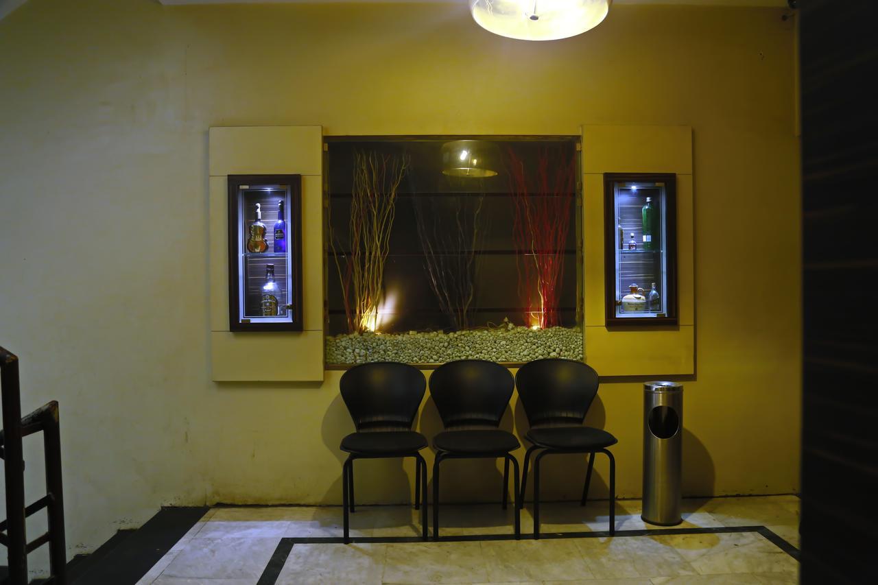 Hotel Sivaranjani イーロードゥ エクステリア 写真