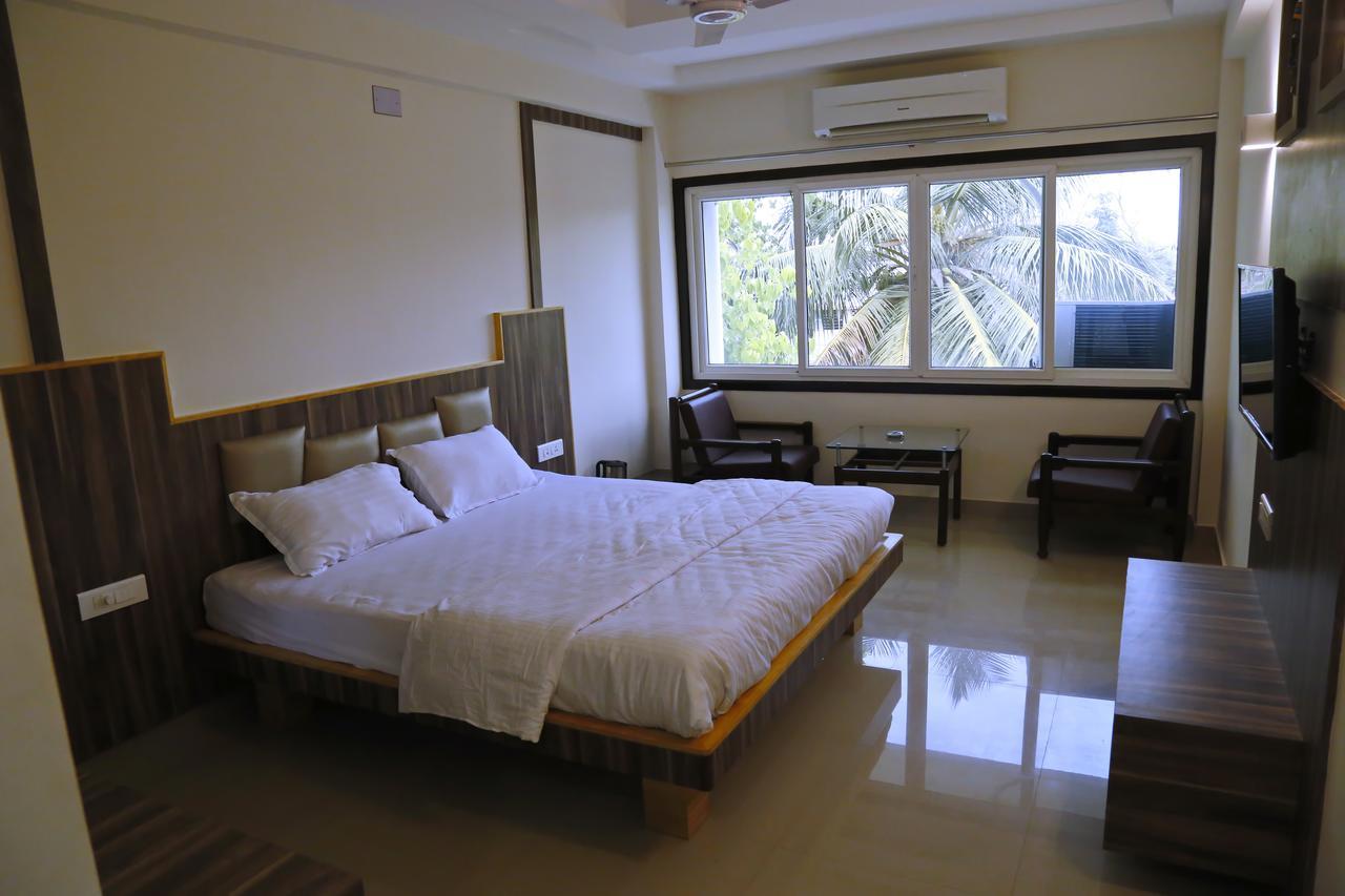 Hotel Sivaranjani イーロードゥ エクステリア 写真